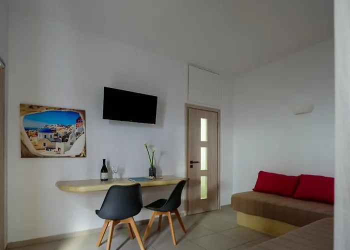 Lägenhet Heart Of - Private House With Jacuzzi