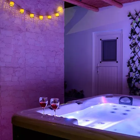 Heart Of - Private House With Jacuzzi Lägenhet *